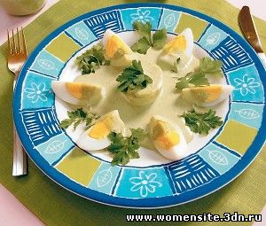 Яйца под зеленым соусом